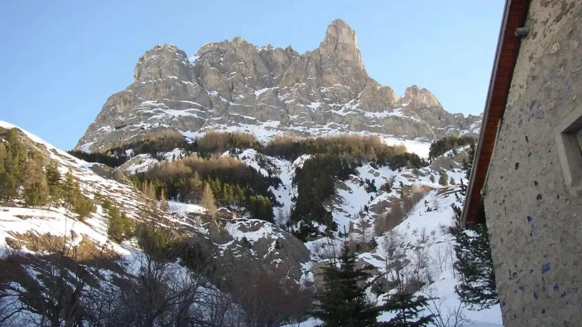 Holiday home Maison Chaleureuse A Le Pont De L'Alp Avec Vue Montagne Le Monetier-les-Bains